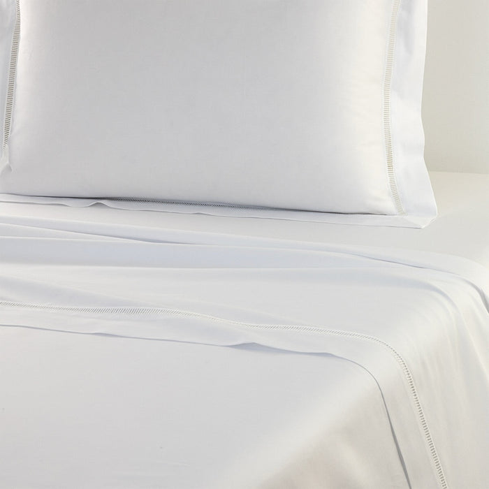 Flat Sheet Full/Queen 94 x 116 / White