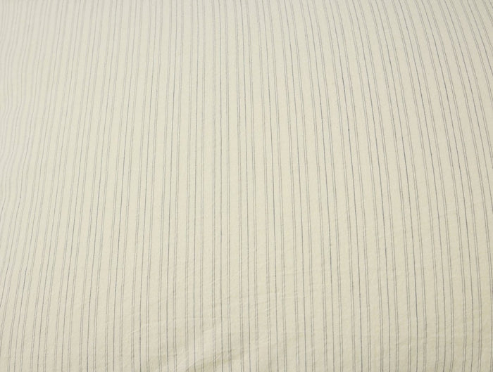 Organic Crinkled Percale Undyed w/ Indigo Gray Pillowcases 3 | Coyuchi at Fig Linens and Home