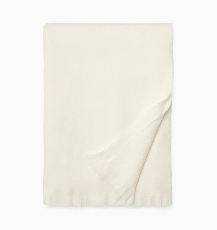 Ecru / 51" x 71" Throw